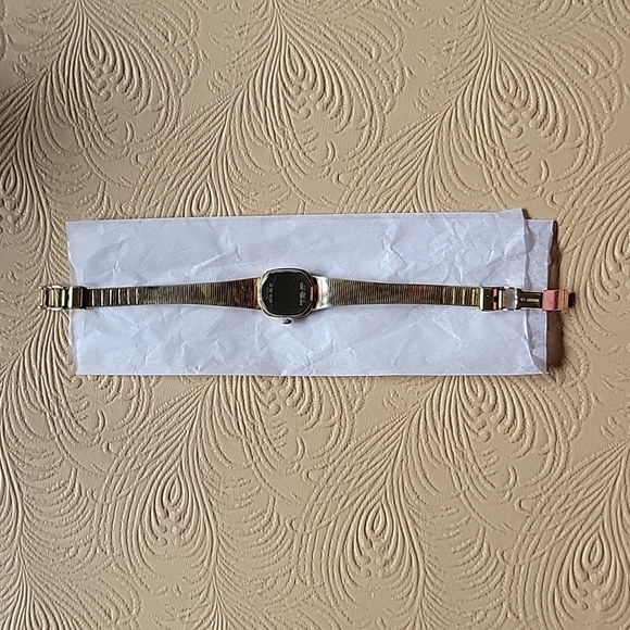 Caravelle (Bulova) Watch main image 12